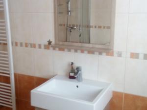 Pronájem bytu 1+kk, Kladno, Poděbradova, 35 m2