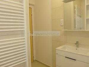 Pronájem bytu 2+kk, Plzeň - Jižní Předměstí, Kollárova, 55 m2