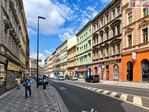 Pronájem bytu 1+1, Praha - Žižkov, Husitská, 42 m2