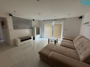 Pronájem bytu 2+1, Třebíč - Borovina, 85 m2