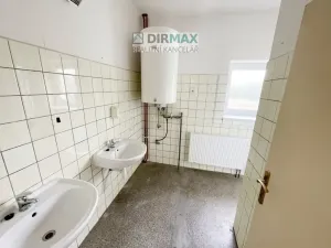 Prodej výrobních prostor, Klatovy - Luby, 1500 m2