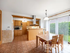 Prodej rodinného domu, Solnice, Nad Farou, 303 m2