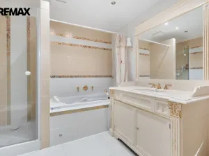 Prodej bytu 3+kk, Karlovy Vary, Pod Jelením skokem, 105 m2