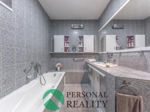 Prodej rodinného domu, Sazená, 225 m2
