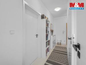 Pronájem bytu 2+kk, Praha - Dolní Chabry, U jízdárny, 51 m2