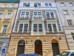 Pronájem bytu 2+1, Praha - Nové Město, V tůních, 70 m2