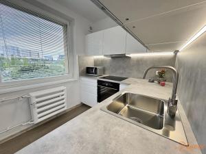 Pronájem bytu 3+1, Praha - Michle, Pod dálnicí, 76 m2