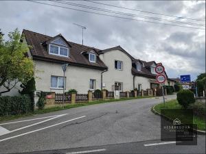 Prodej rodinného domu, Zbuzany, U Kovárny, 230 m2