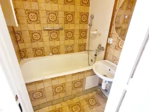 Prodej bytu 2+1, Praha - Dejvice, Kafkova, 55 m2