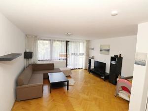 Prodej bytu 4+1, Benecko, 116 m2