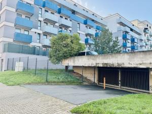 Pronájem garážového stání, Plzeň, 12 m2