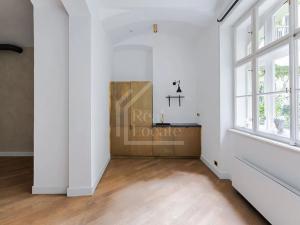 Pronájem atypického bytu, Praha - Staré Město, Liliová, 62 m2