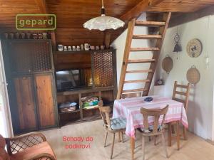 Prodej chaty, Jáchymov - Suchá, 130 m2