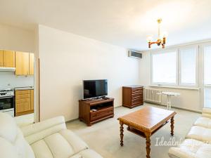 Pronájem bytu 3+1, Praha - Horní Měcholupy, Livornská, 72 m2