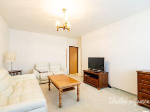 Pronájem bytu 3+1, Praha - Horní Měcholupy, Livornská, 72 m2