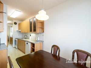 Pronájem bytu 3+1, Praha - Horní Měcholupy, Livornská, 72 m2