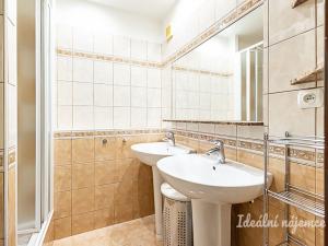 Pronájem bytu 3+1, Praha - Horní Měcholupy, Livornská, 72 m2