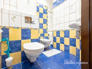Pronájem bytu 3+1, Praha - Horní Měcholupy, Livornská, 72 m2