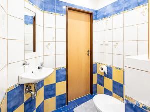 Pronájem bytu 3+1, Praha - Horní Měcholupy, Livornská, 72 m2