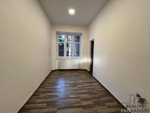 Pronájem obchodního prostoru, Ostrava, Macharova, 75 m2