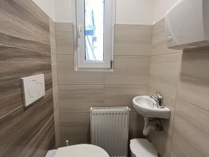 Pronájem obchodního prostoru, Ostrava, Macharova, 75 m2