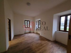 Pronájem bytu 3+kk, Nový Bor, Husova, 83 m2