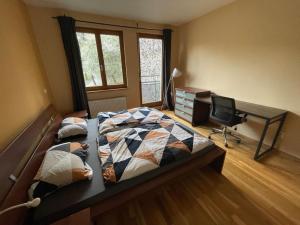 Pronájem bytu 2+kk, Praha - Vyšehrad, Neklanova, 66 m2