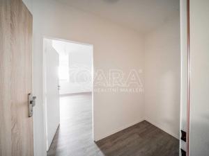 Pronájem bytu 1+kk, Neratovice - Byškovice, Pražská, 25 m2