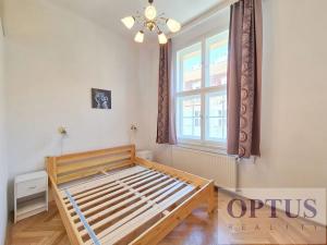 Pronájem bytu 2+1, Praha - Hradčany, Na valech, 78 m2