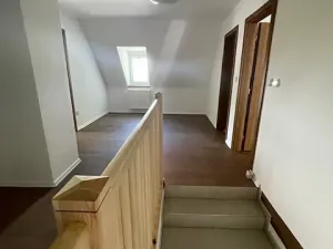 Pronájem rodinného domu, Petrovice, 338 m2