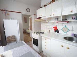 Prodej bytu 2+1, Jaroměř, Albieriho, 57 m2