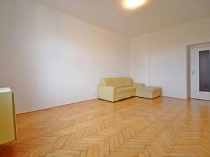 Pronájem bytu 1+1, Praha - Vysočany, Českomoravská, 42 m2