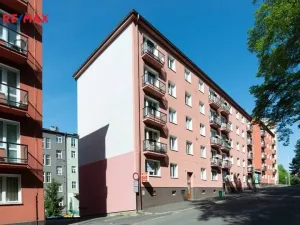 Pronájem bytu 2+1, Karlovy Vary, I. P. Pavlova, 53 m2