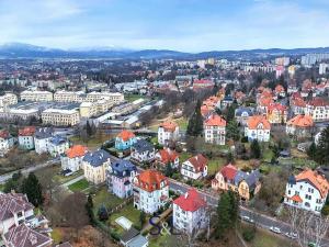 Pronájem bytu 3+1, Liberec, Zborovská, 131 m2