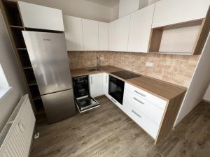 Pronájem bytu 2+kk, Pardubice - Trnová, Jozefa Gabčíka, 51 m2