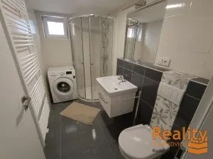 Pronájem bytu 2+kk, Zlín - Malenovice, Zahradní, 43 m2