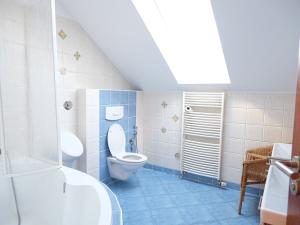 Pronájem rodinného domu, Statenice, 280 m2