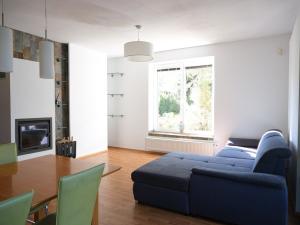 Pronájem rodinného domu, Statenice, 280 m2