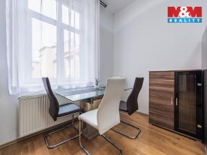 Prodej bytu 2+kk, Kladno, nám. Edvarda Beneše, 56 m2