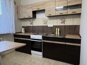 Prodej bytu 2+kk, Praha - Miškovice, Na Kačence, 52 m2