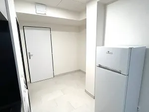 Pronájem bytu 1+kk, Praha - Radotín, Vrážská, 27 m2