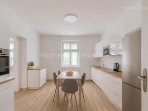Prodej vily, České Budějovice, Lidická tř., 652 m2