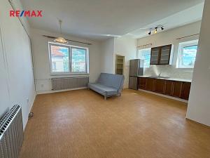 Pronájem bytu 2+kk, Hradec Králové, Poděbradova, 61 m2
