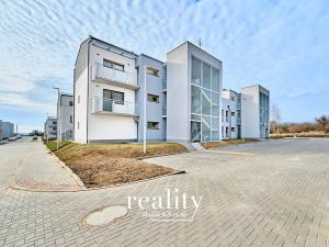 Pronájem bytu 2+kk, Znojmo, Třešňová, 64 m2