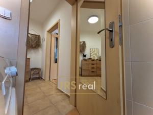 Pronájem bytu 1+kk, Zlín, Zelinova, 35 m2