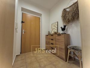 Pronájem bytu 1+kk, Zlín, Zelinova, 35 m2