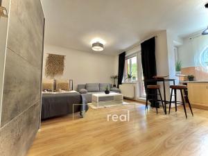 Pronájem bytu 1+kk, Zlín, Zelinova, 35 m2