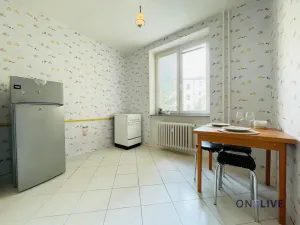 Prodej bytu 2+1, Karlovy Vary, K. Čapka, 55 m2