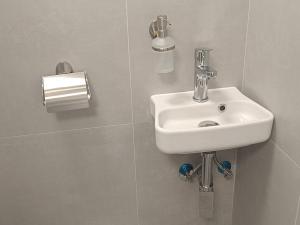Pronájem obchodního prostoru, Opava, Olomoucká, 102 m2