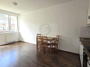 Pronájem bytu 2+kk, Praha - Vysočany, Podkovářská, 53 m2